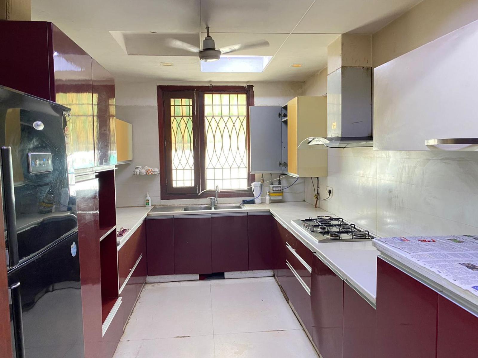 Namastey Homes 4 Bhk Serviced , Near Max Hospital ,saket Apartment *